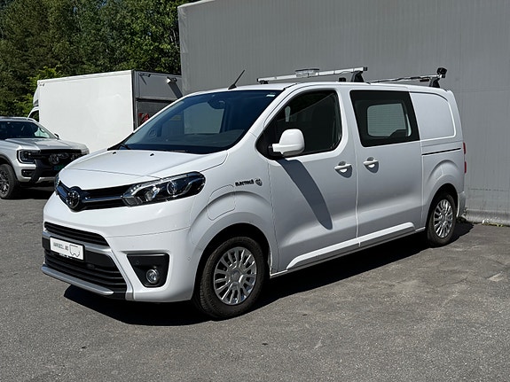 Toyota Proace 4 of 15