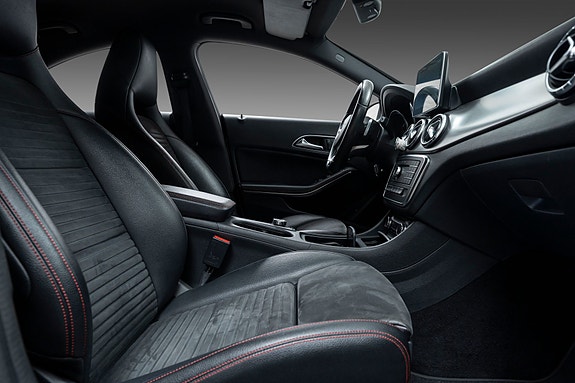Mercedes-Benz CLA180 24 of 25