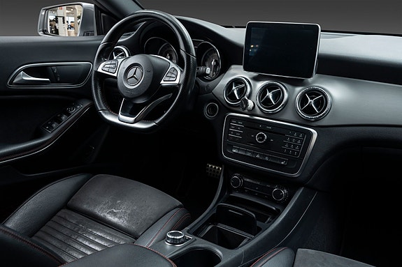 Mercedes-Benz CLA180 25 of 25