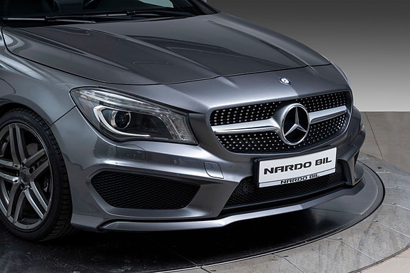 Mercedes-Benz CLA180 2 of 25