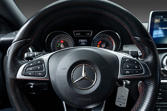 Mercedes-Benz CLA180 18 of 25