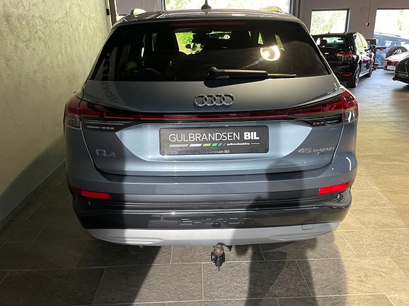 Audi Q4 e-tron 6 of 28