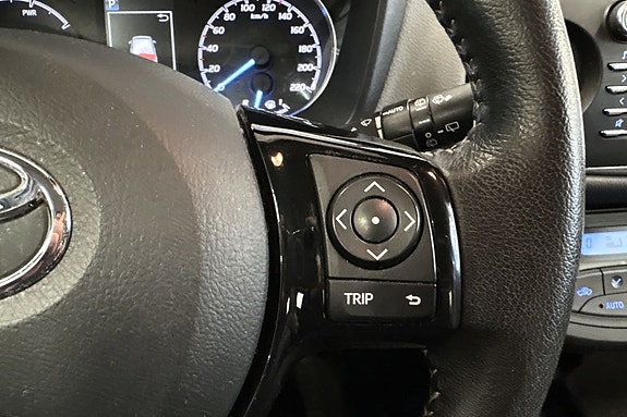 Toyota Yaris 28 of 30