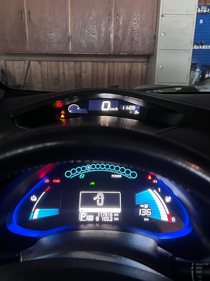Nissan Leaf 12 of 12