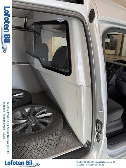 Volkswagen Caddy Maxi 23 of 25