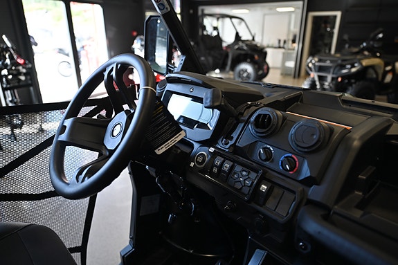 Can-Am Traxter HD9 - XU T ABS 6 of 7
