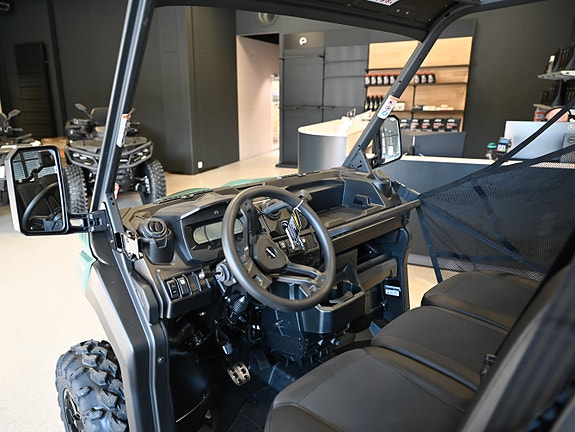 Can-Am Traxter HD9 - XU T ABS 4 of 7