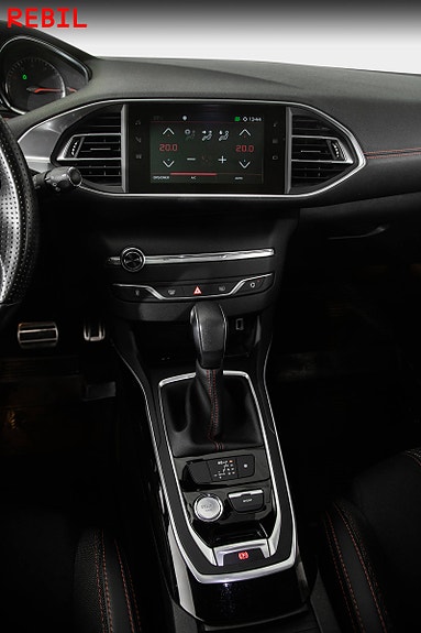 Peugeot 308 21 of 29