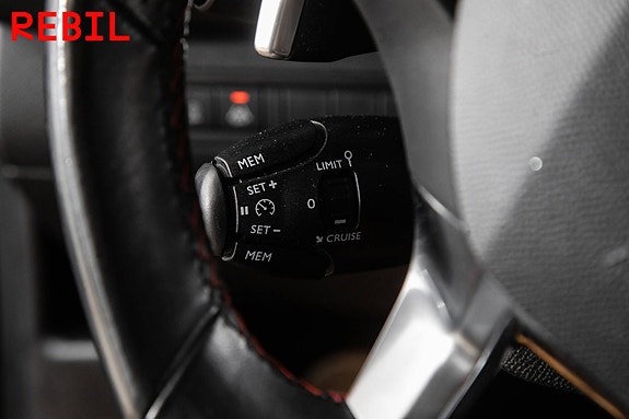 Peugeot 308 16 of 29