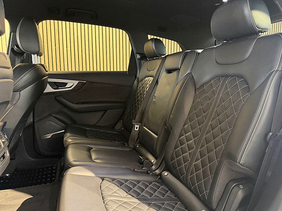 Audi Q7 21 of 30