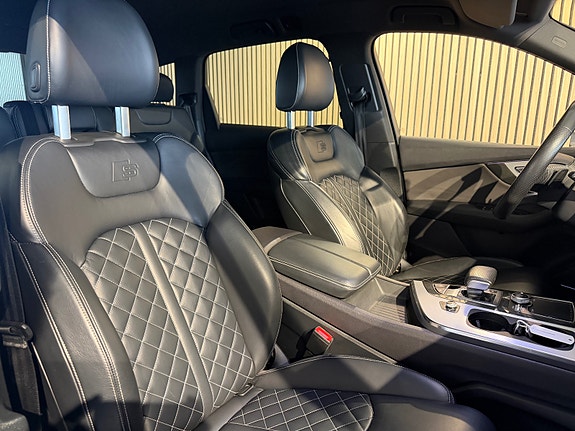 Audi Q7 11 of 30
