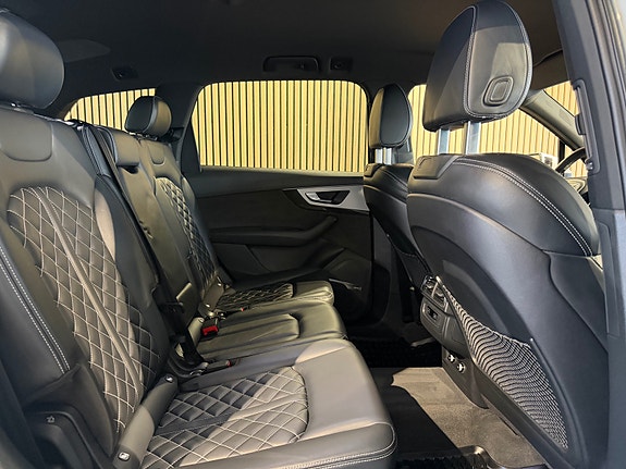 Audi Q7 13 of 30