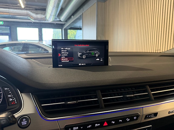Audi Q7 30 of 30