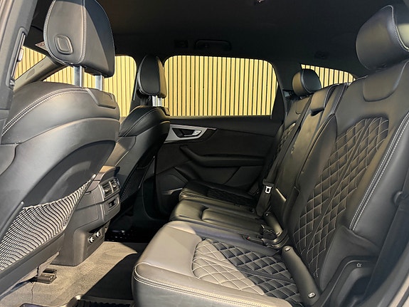 Audi Q7 20 of 30