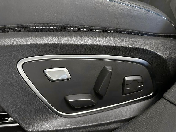 Renault Scenic E-Tech 20 of 26