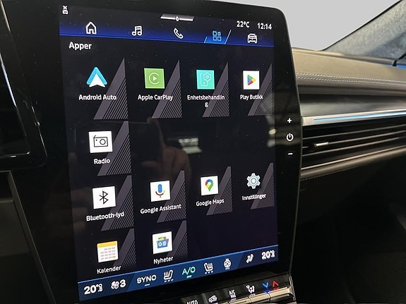 Renault Scenic E-Tech 17 of 26