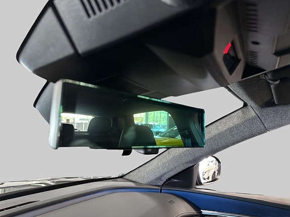 Renault Scenic E-Tech 23 of 26