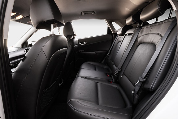 Hyundai Kona 27 of 30