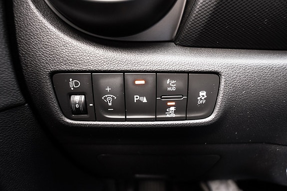 Hyundai Kona 23 of 30