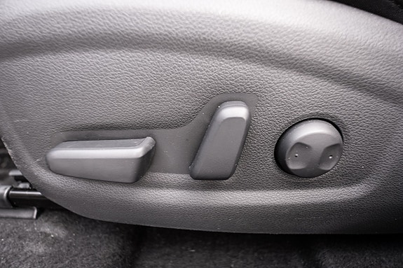 Hyundai Kona 26 of 30