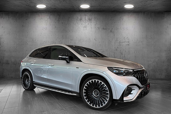 Mercedes-Benz EQE43 SUV 7 of 24