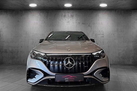 Mercedes-Benz EQE43 SUV 8 of 24