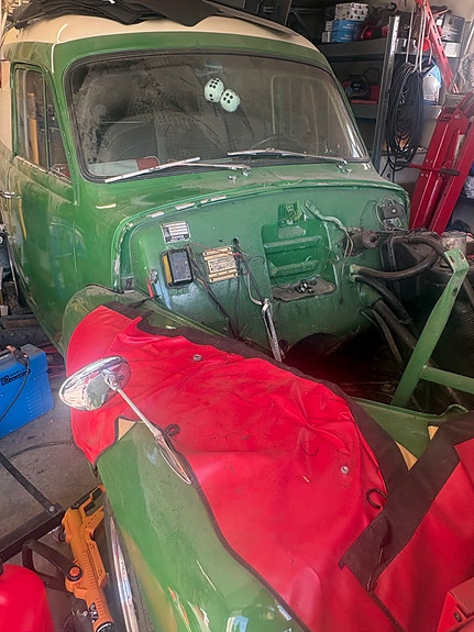 Volvo 210 Duett 3 of 4
