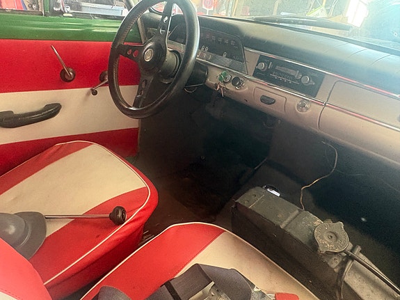 Volvo 210 Duett 4 of 4