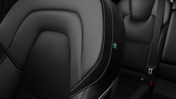 Volvo XC60 14 of 30