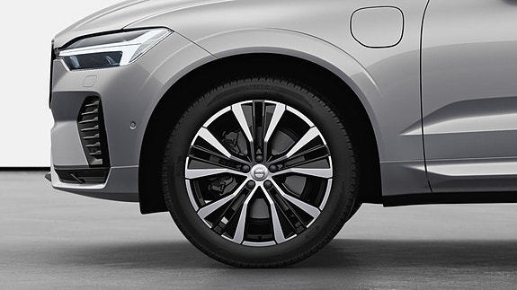 Volvo XC60 10 of 30