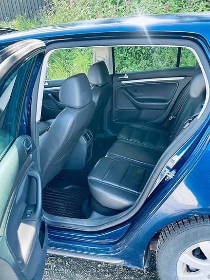 Volkswagen Golf V 25 of 30