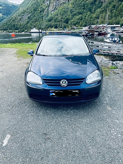 Volkswagen Golf V 3 of 30