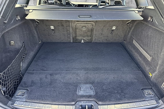 Volvo XC60 11 of 30