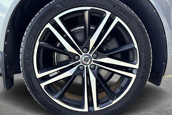 Volvo XC60 9 of 30