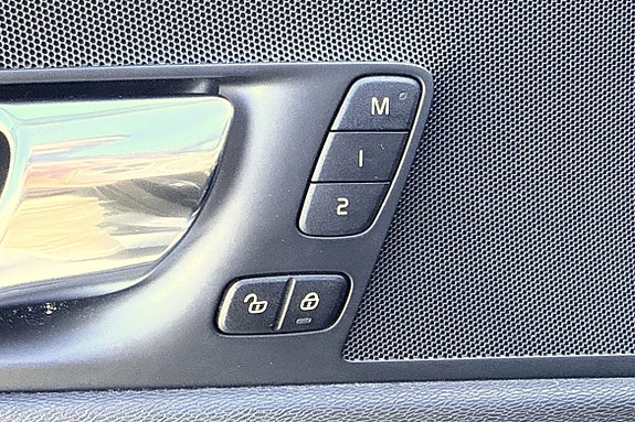 Volvo XC60 30 of 30