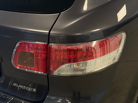Toyota Avensis 16 of 30