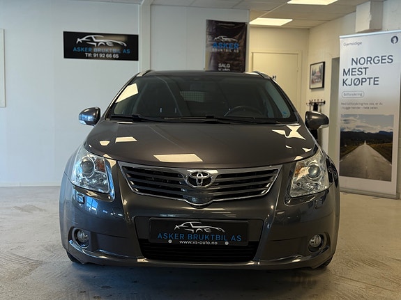 Toyota Avensis 4 of 30