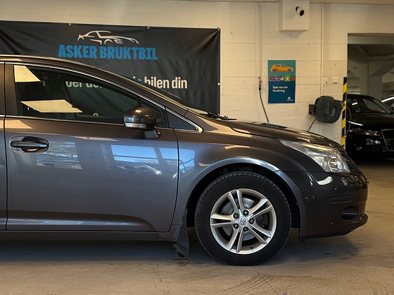 Toyota Avensis 9 of 30