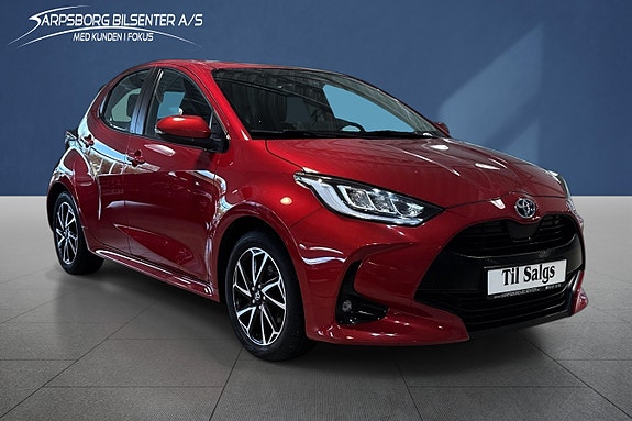 Toyota Yaris 3 of 20