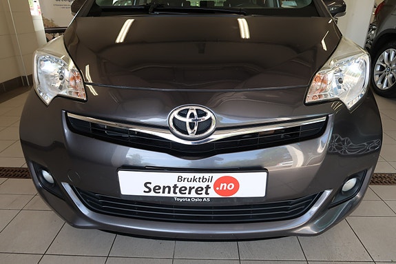 Toyota Verso-S 17 of 30