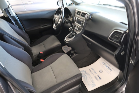 Toyota Verso-S 22 of 30