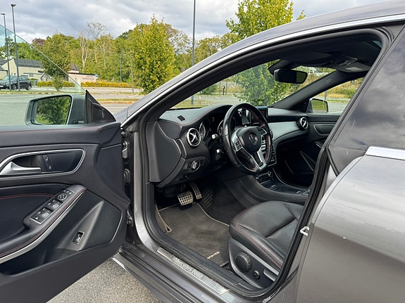 Mercedes-Benz CLA200 12 of 21