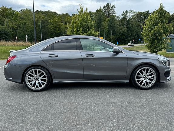 Mercedes-Benz CLA200 7 of 21