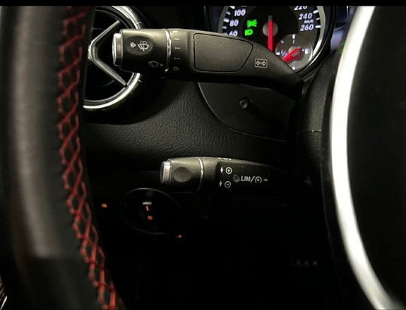 Mercedes-Benz CLA200 19 of 21
