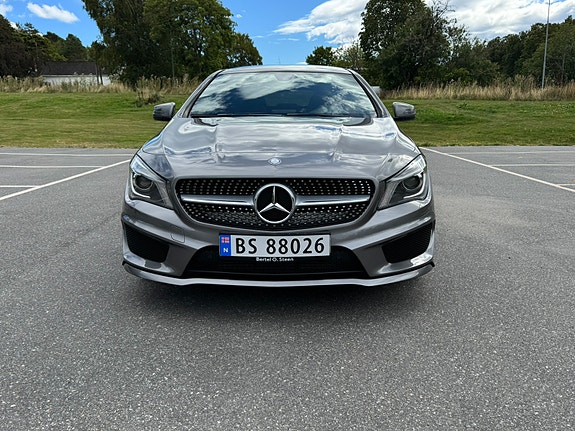Mercedes-Benz CLA200 2 of 21