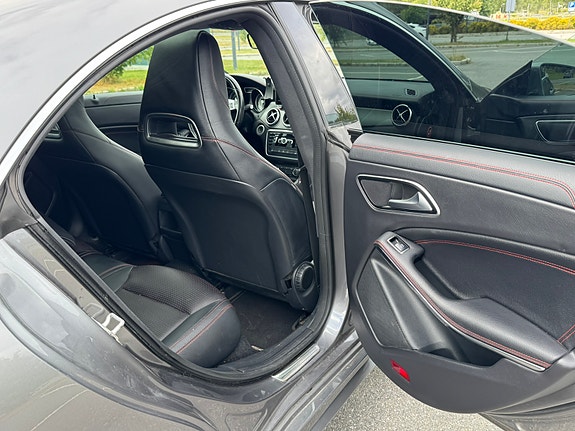 Mercedes-Benz CLA200 10 of 21