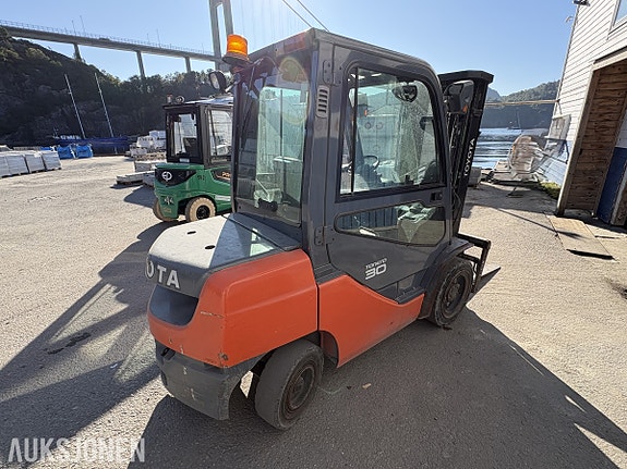 Toyota Tonero 30 Gaffeltruck, 3 000 kg løftekapasitet, sideforskyver 3 of 18