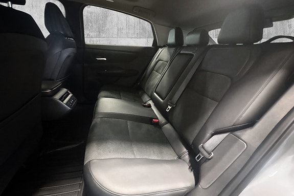 Nissan Ariya 11 of 18