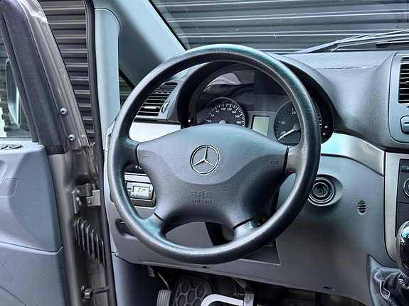 Mercedes-Benz Vito 111 14 of 30