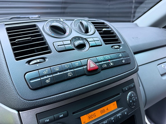 Mercedes-Benz Vito 111 19 of 30
